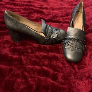 Nine West Mettalic silver sz9 ladies shoes